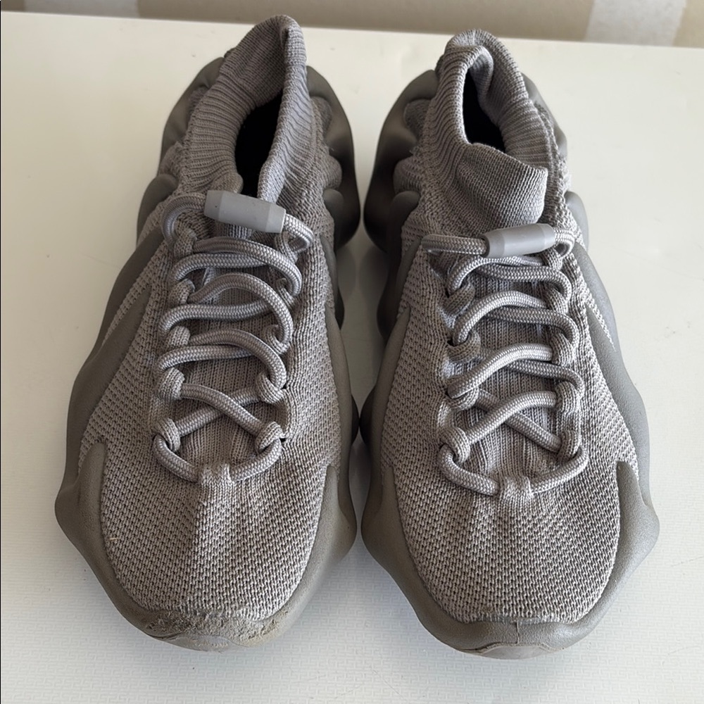 Yeezy 450 gradeschool size 5